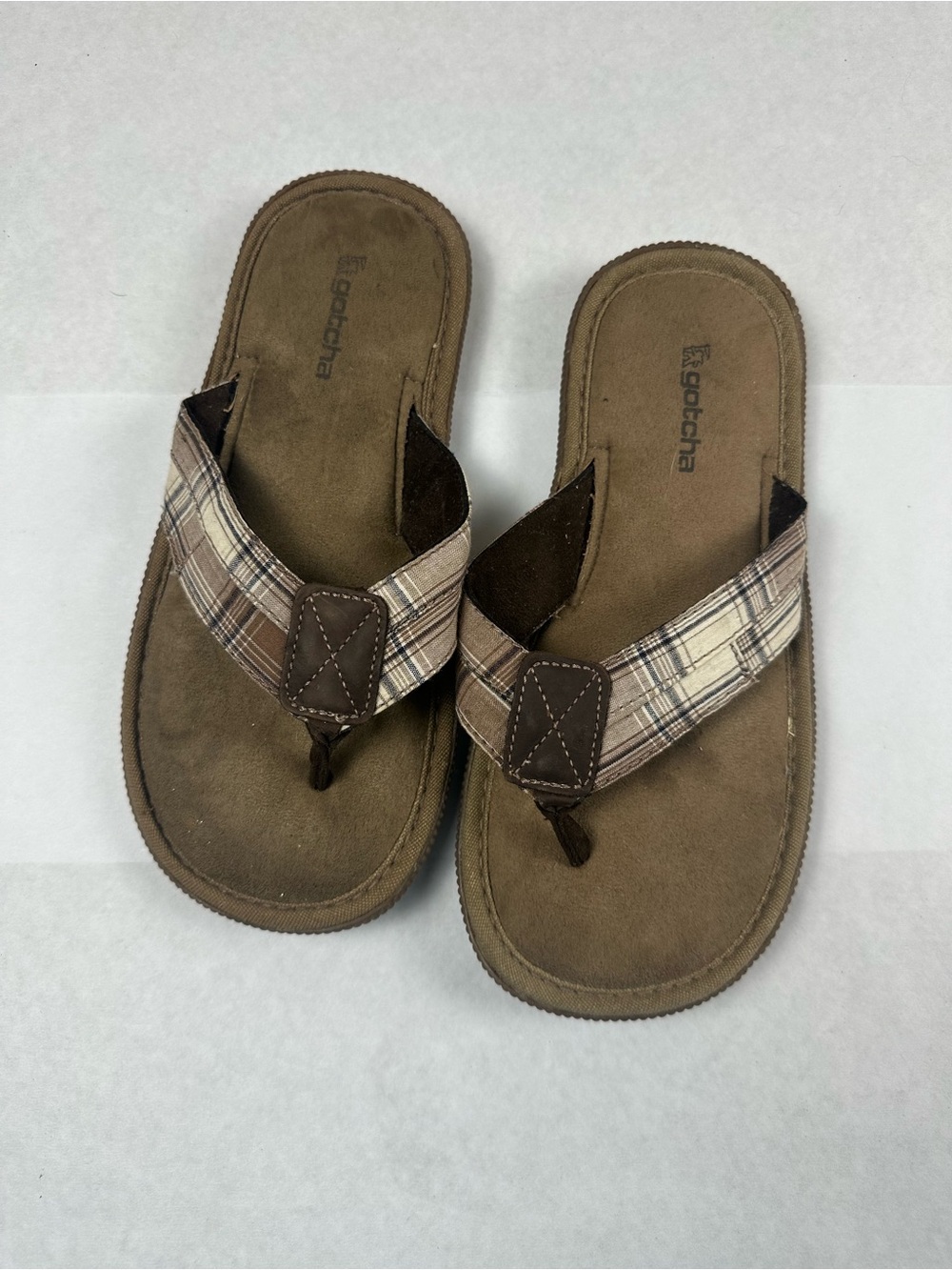 Gotcha Men's Tan Plaid Thong Sandals